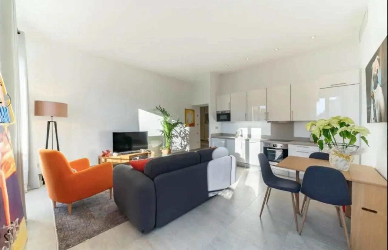 Amazing & Modern 2-Bedrooms location