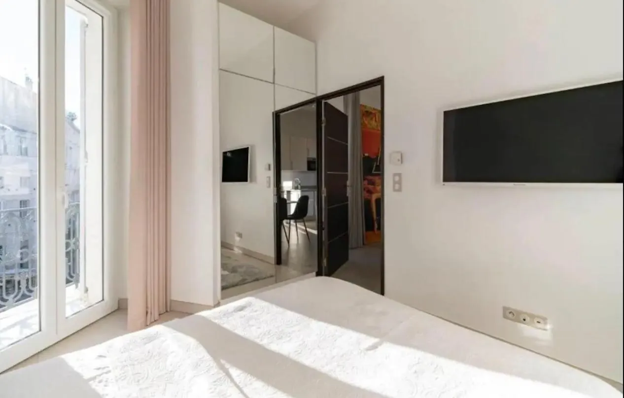 Amazing & Modern 2-Bedrooms Cannes Apartment